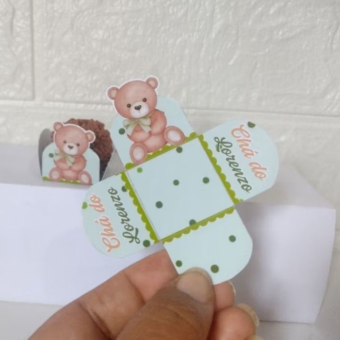 Forminhas para docinhos personalizadas, para lembrancinhas de festa de aniversário.tema ursinho verde, leia a descrição.