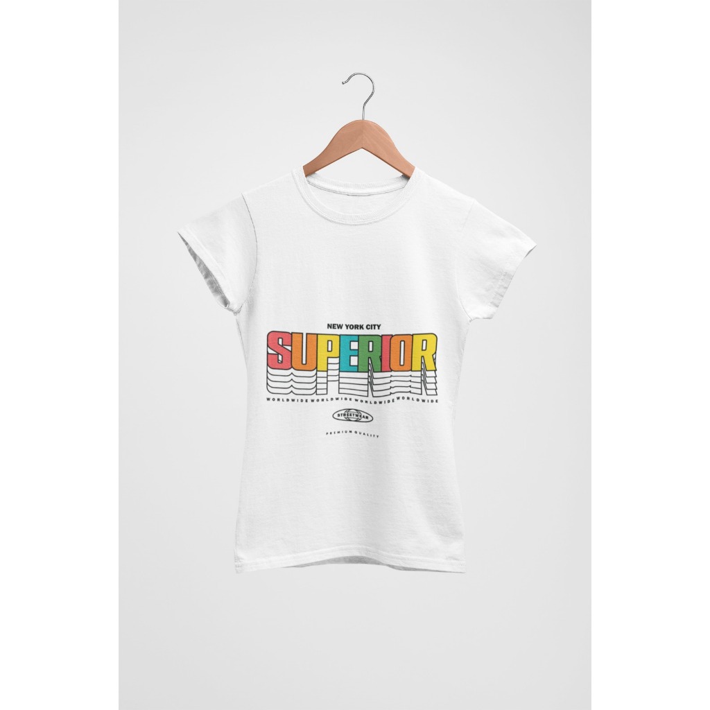 Baby Tee SUPERIOR – estilo streetwear Superior New York City colorido