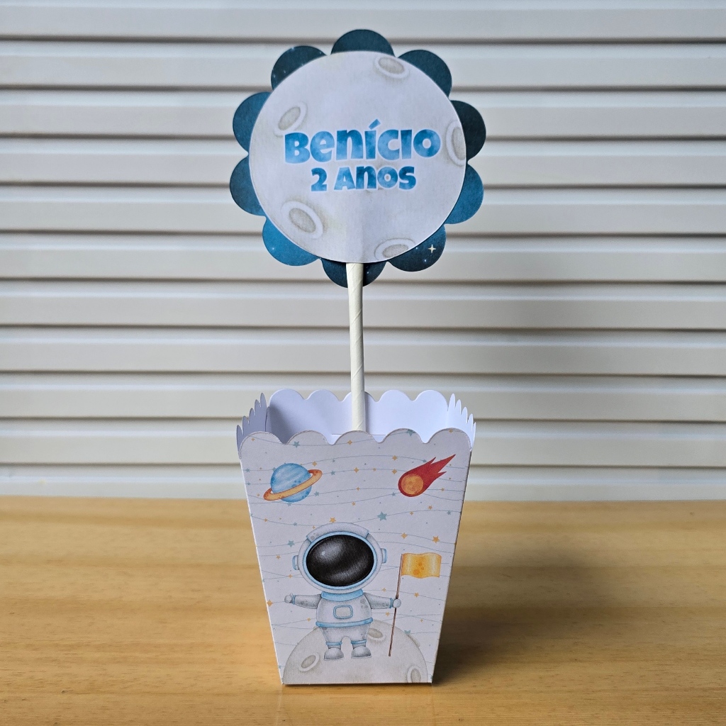 Centro de Mesa Personalizado Astronauta aquarela - Cachepot - Lembrancinhas para festa infantil
