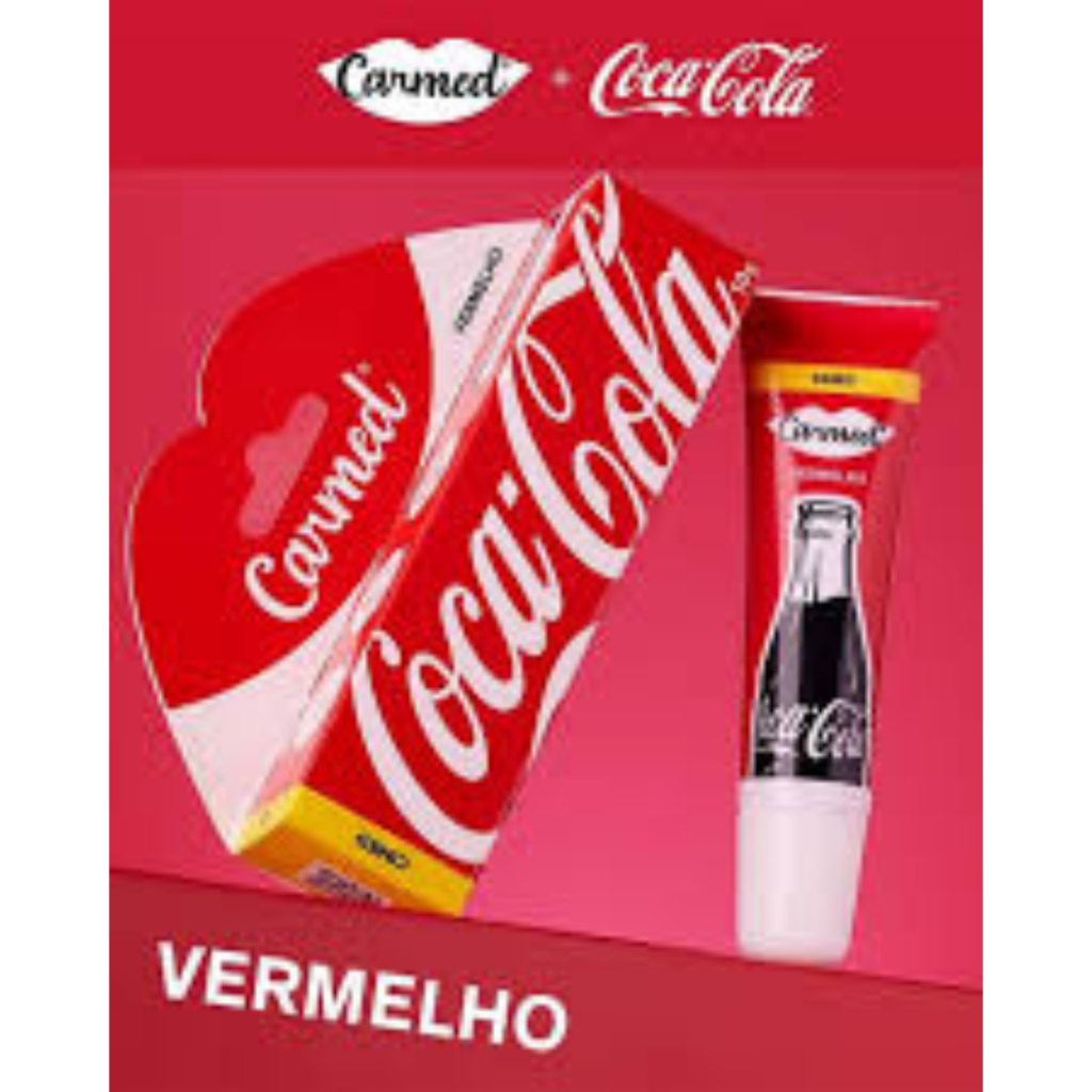 Hidratante Labial Carmed Coca-Cola Vermelho 10g Sabor Cereja Efeito Gloss Brilho em Oferta na Shopee