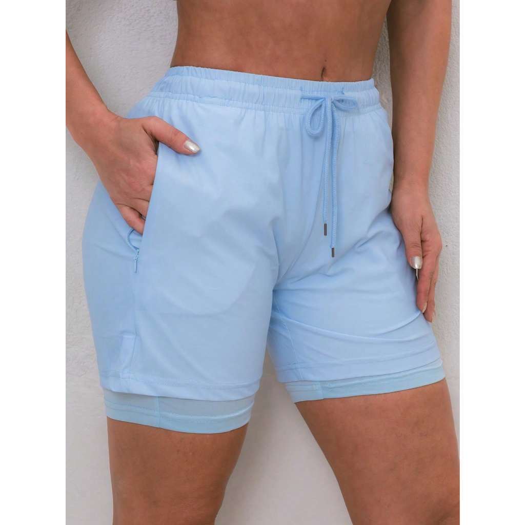 short femenina esportiva acadêmico