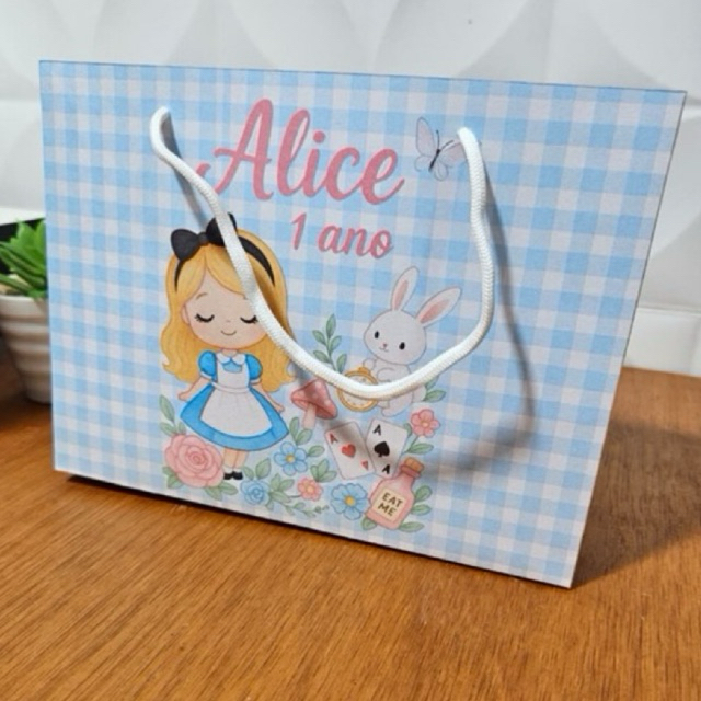 Sacolinha Alice no País das Maravilhas Personalizado | Sacolinha | Lembrancinha | Aniversário ALICE