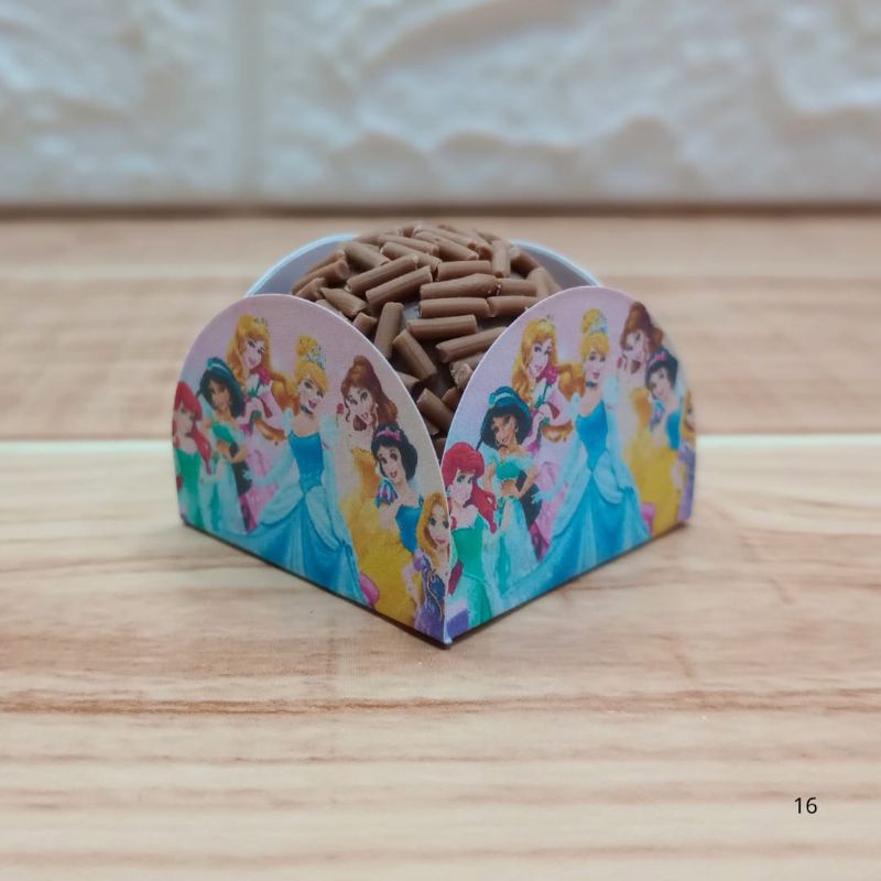 Forminhas para Docinhos e Brigadeiros Princesas Lembrancinhas Festa Aniversário