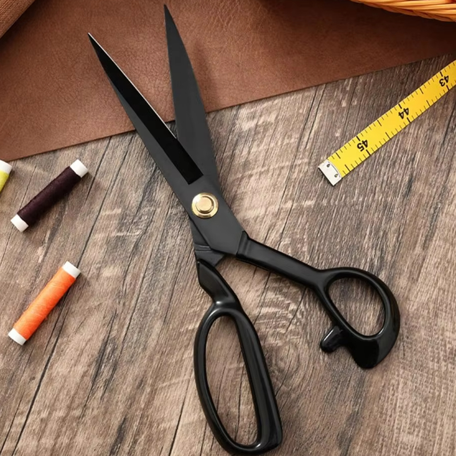 Tesoura Titanium Profissional de Alfaiataria Aço Carbono Corte Limpo em Diversos Tipos de Tecidos Av em Oferta na Shopee