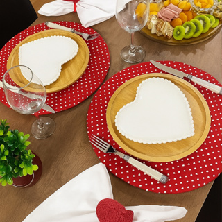 Conj Até 6 Pratos em Cerâmica Branca e Vermelho Design de Coração Superfície Cravejada de Corações em Oferta na Shopee