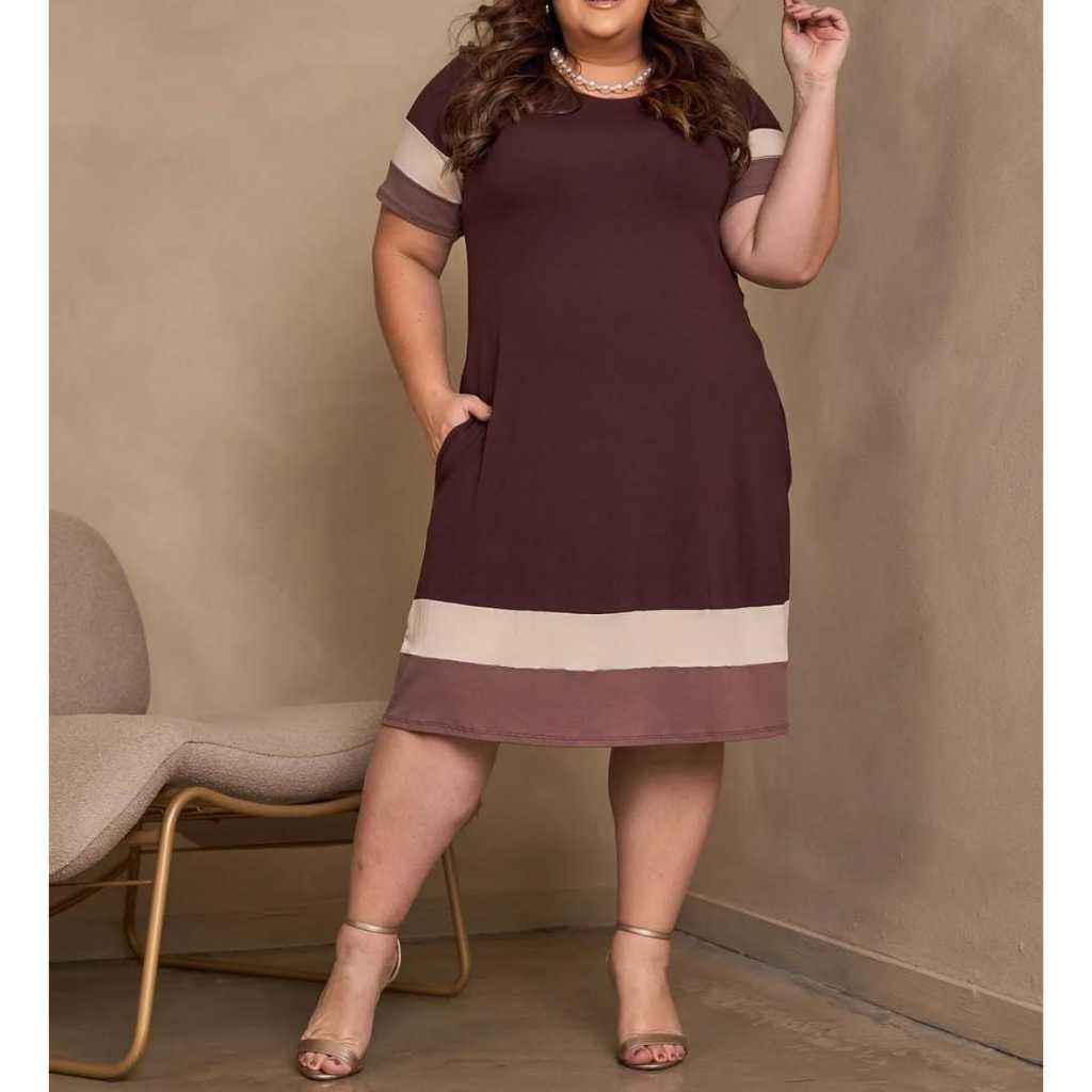 Vestido Plus Size com bolsos e detalhes nas mangas e barra Conforto e estilo