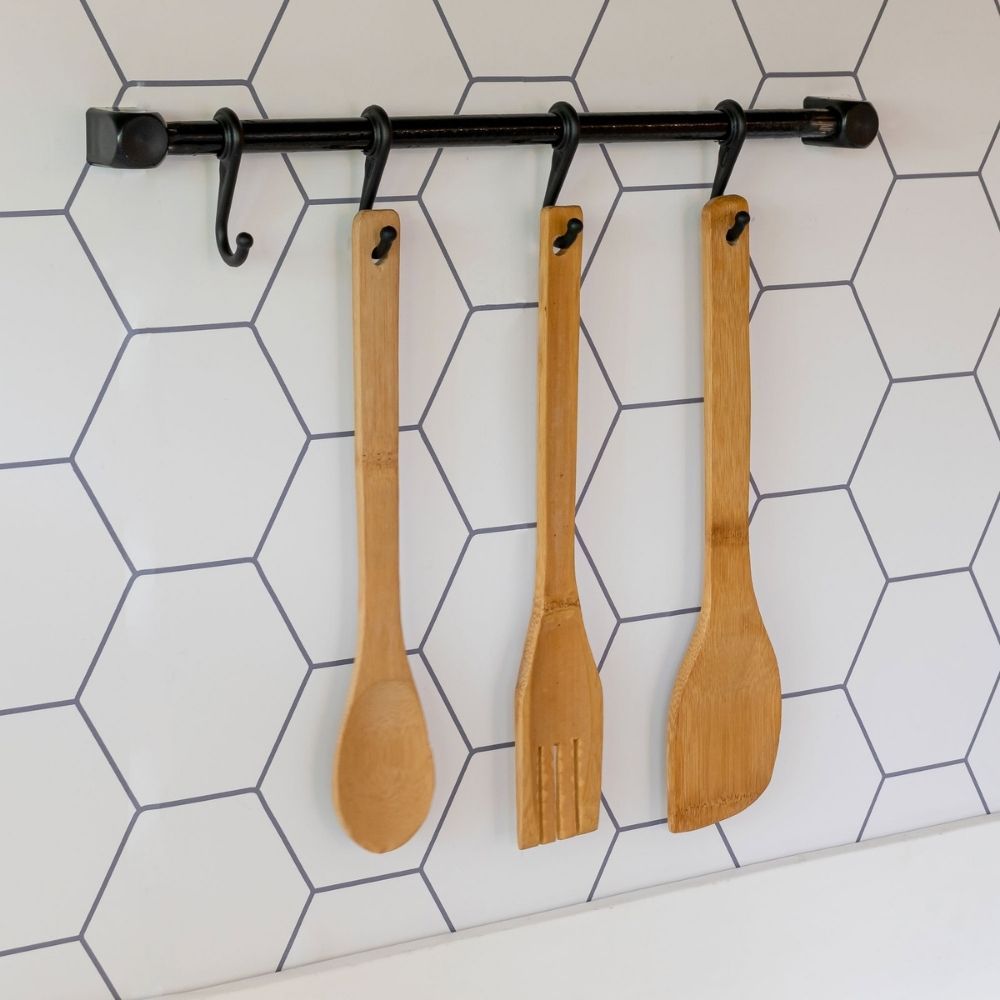 Barra Organizadora de Utensílios de Cozinha 36 cm – Suporte com 4 Ganchos