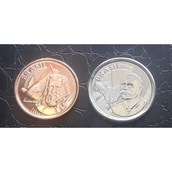 Duas peças 5 e 50 centavos letra A 2019 flor de cunho.