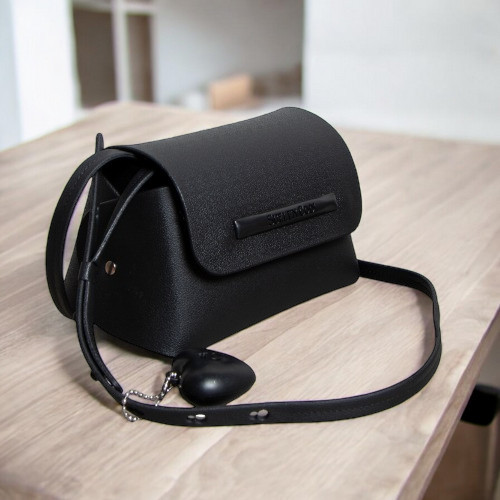Bolsinha Suellen Pequena Feminina com Coração – Clutch, Necessaire, Bolsa Porta Maquiagem ,