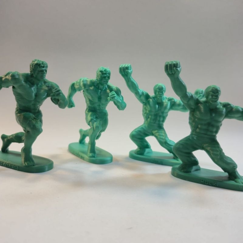 mini Hulk escala Gulliver