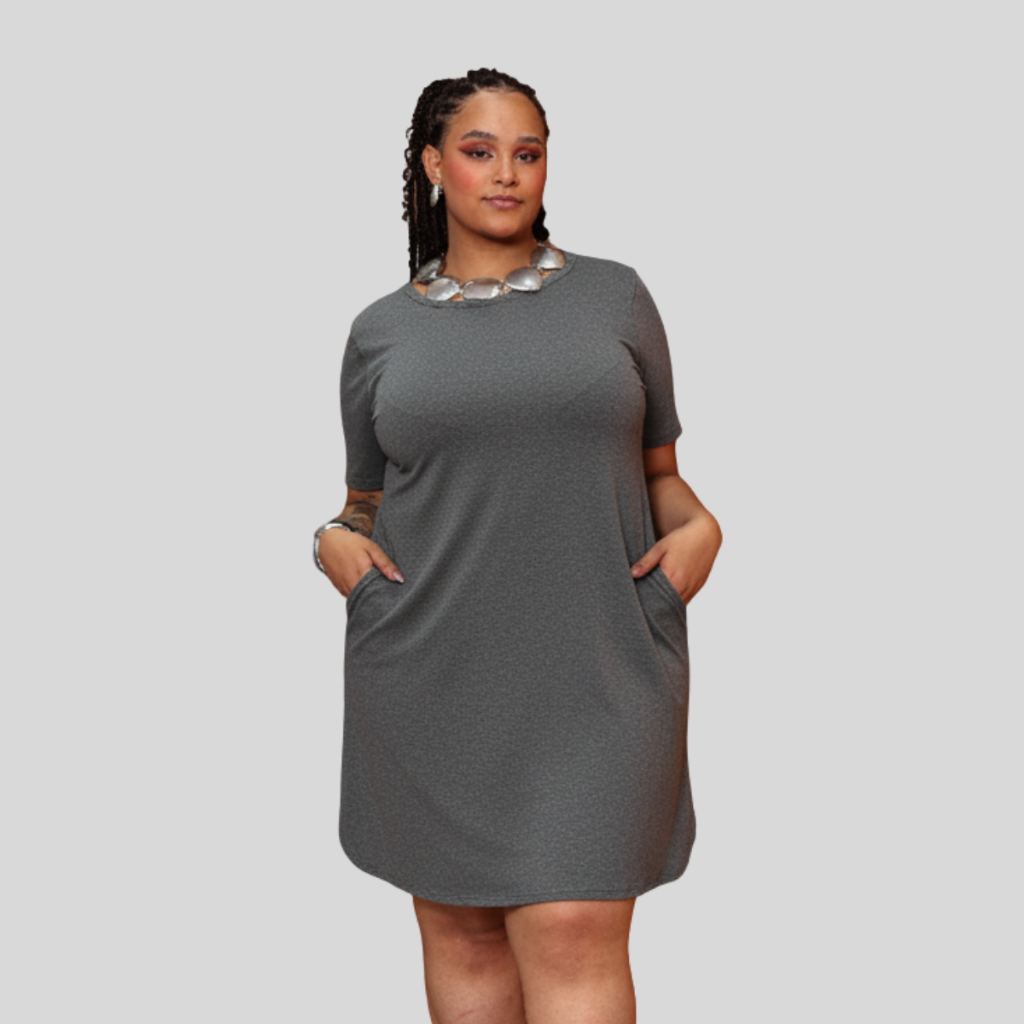 Detalhes do Vestido Midi Plus Size Bolsos e Fendas Laterais Vestido mullet Básico Gola redonda confortável curve