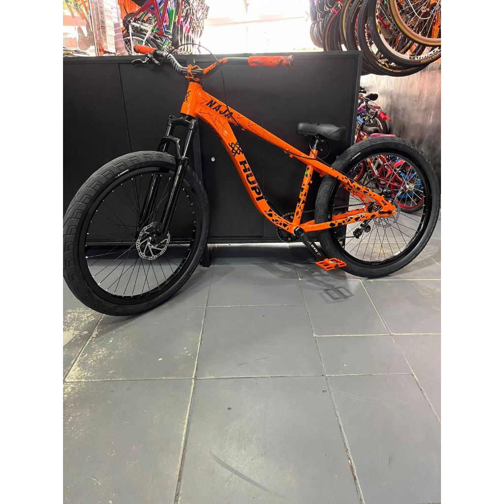 Bicicleta aro 26  HUPI NAJA laranja COM PRETO