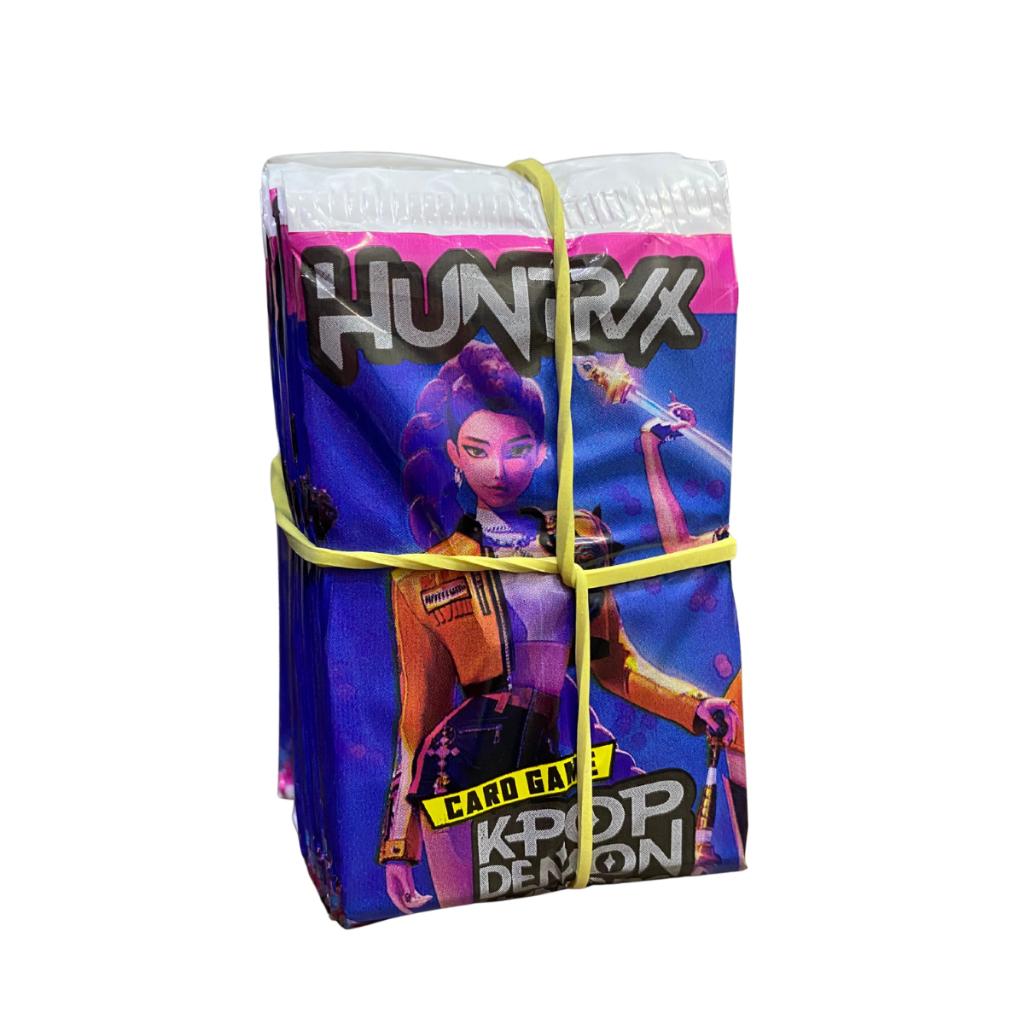 Kit 200 Cards Huntrix Guerreiras do Kpop 50 Pacotinhos Fechados Bater Trocar Figurinha Carta
