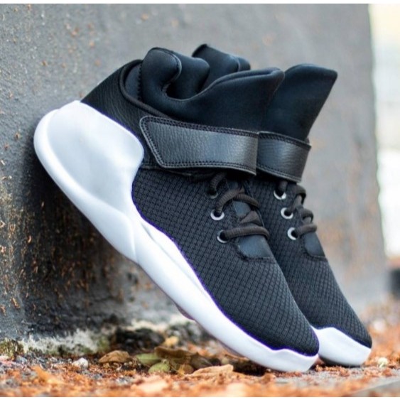 Tênis Masculino Botinha Academia basquete treino esportivo