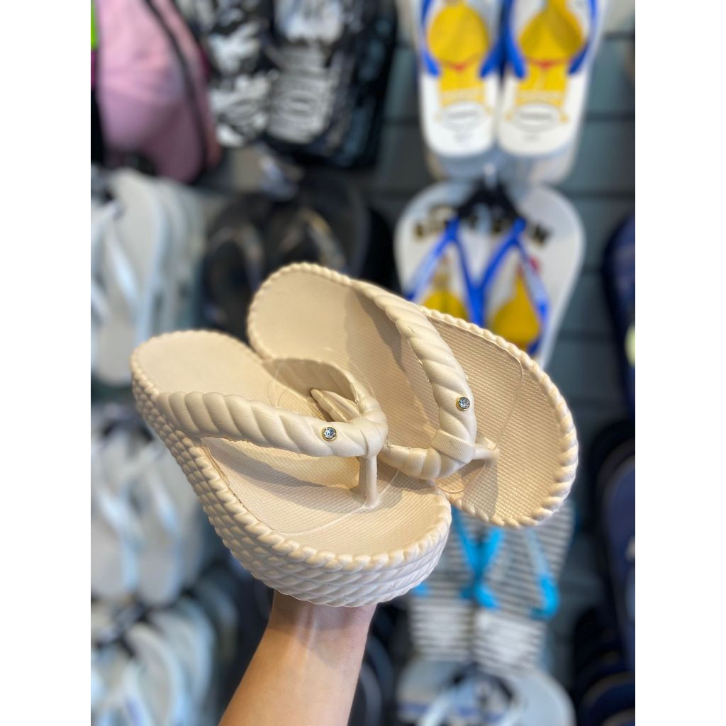 Chinelo Feminino 3 Tranças Plataforma Nuvem Ortopédico com Ponto de Luz Super Macio e Confortável