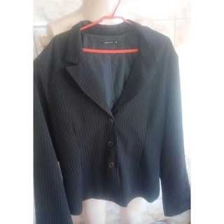Blazer risca de giz /Blazer feminino tam 46 j/aqueta blazer preta feminina com listras finas
