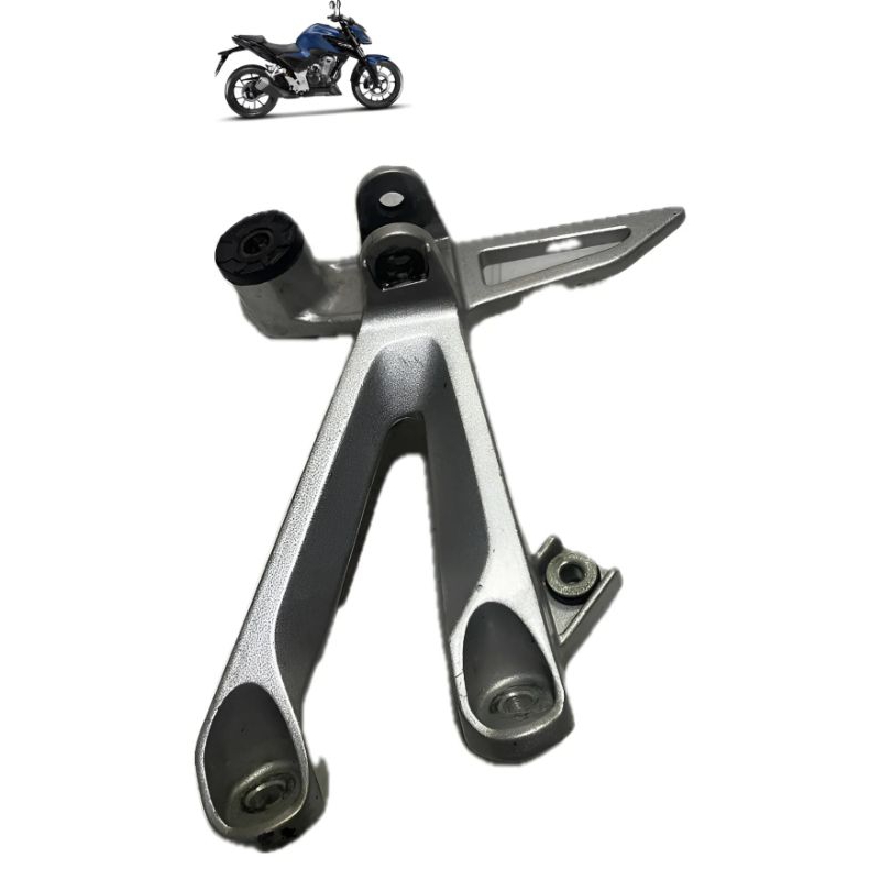 bacalhau traseiro dir. HONDA CB 300F TWISTER