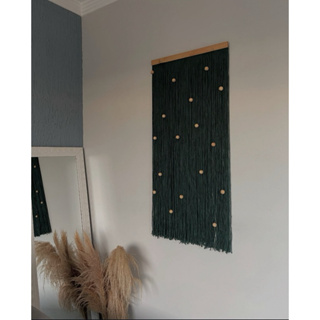 Quadro decorativo com franjas e bolas em madeira - estilo moderno boho chic em Oferta na Shopee