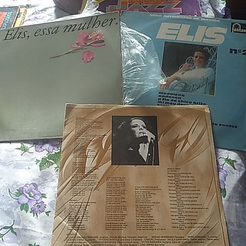 discos vinil Elis Regina 3 lps sendo um sem capa originsll