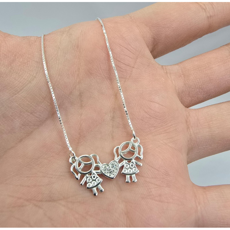 Colar Pingente Duas Meninas em Prata com Coração Colar em Prata 925 Legítima