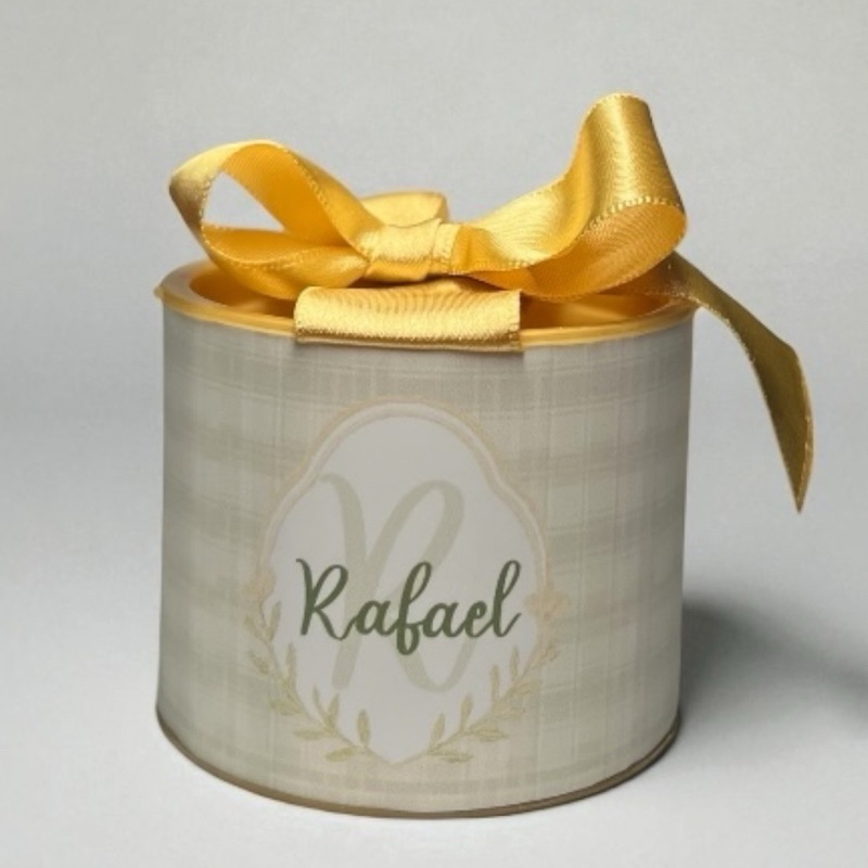Tubolata Personalizada 5x6 • Tema Neutro Elegante • Maternidade / Chá Revelação • Lembrancinha com Nome • Laço Dourado