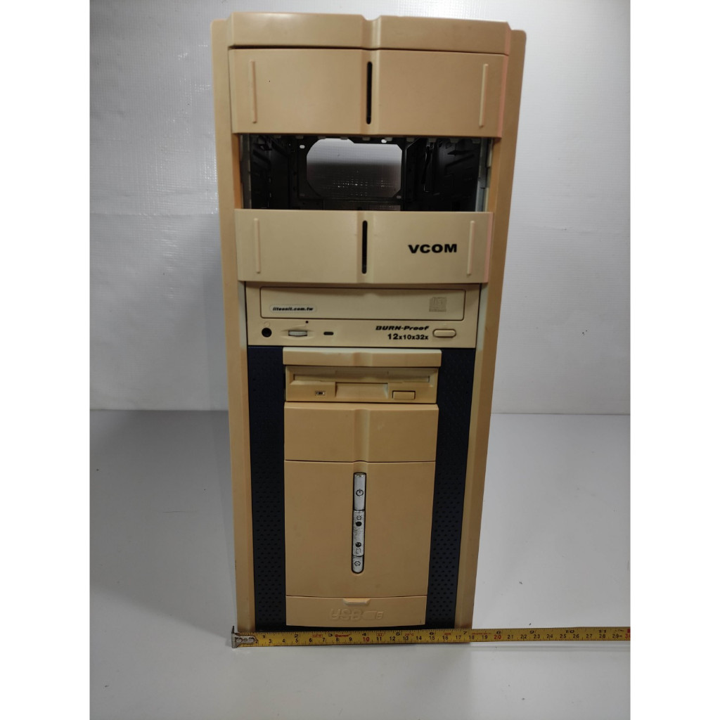 Gabinete Antigo Retro Pc Computador Cpu Mode Case Game Bd7 Branco (Usado)