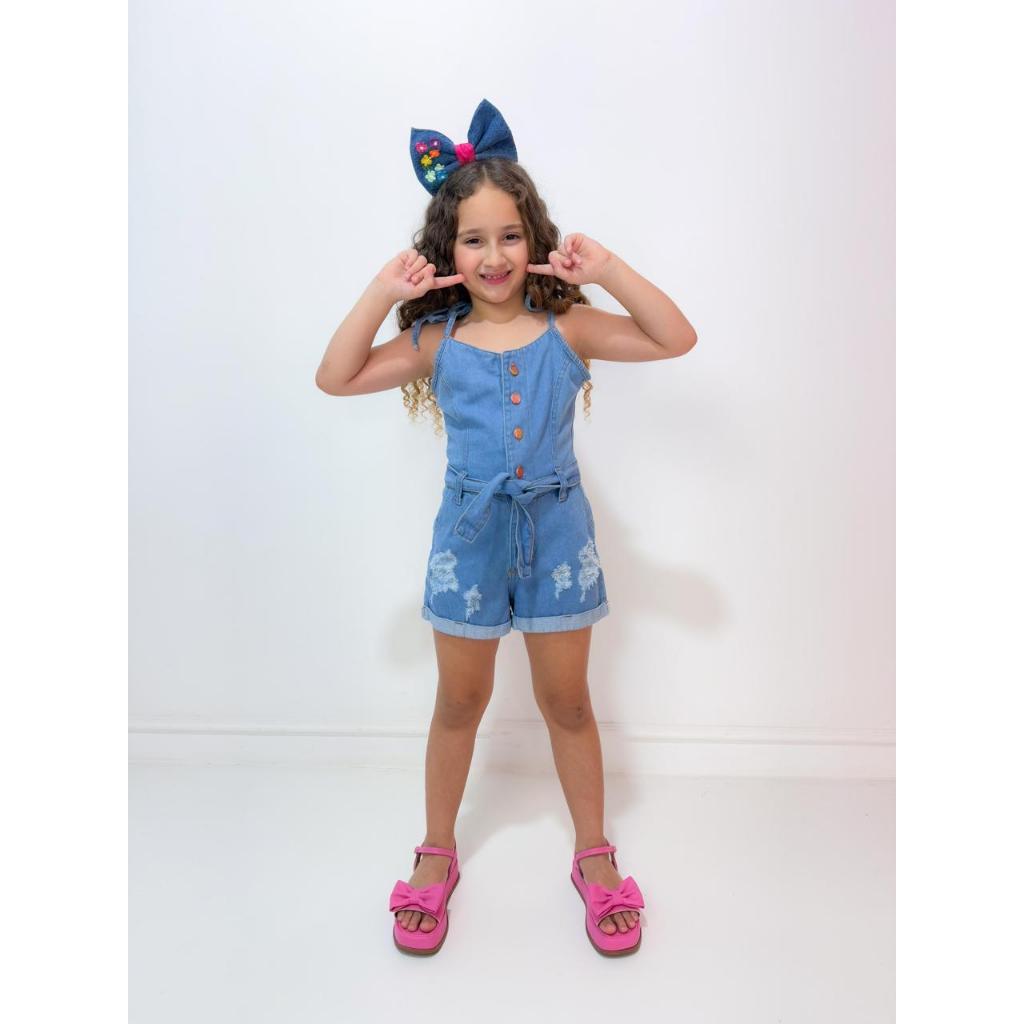 Macacão macaquito infantil feminino infantil blogueirinha diva jeans destroyd em Oferta na Shopee