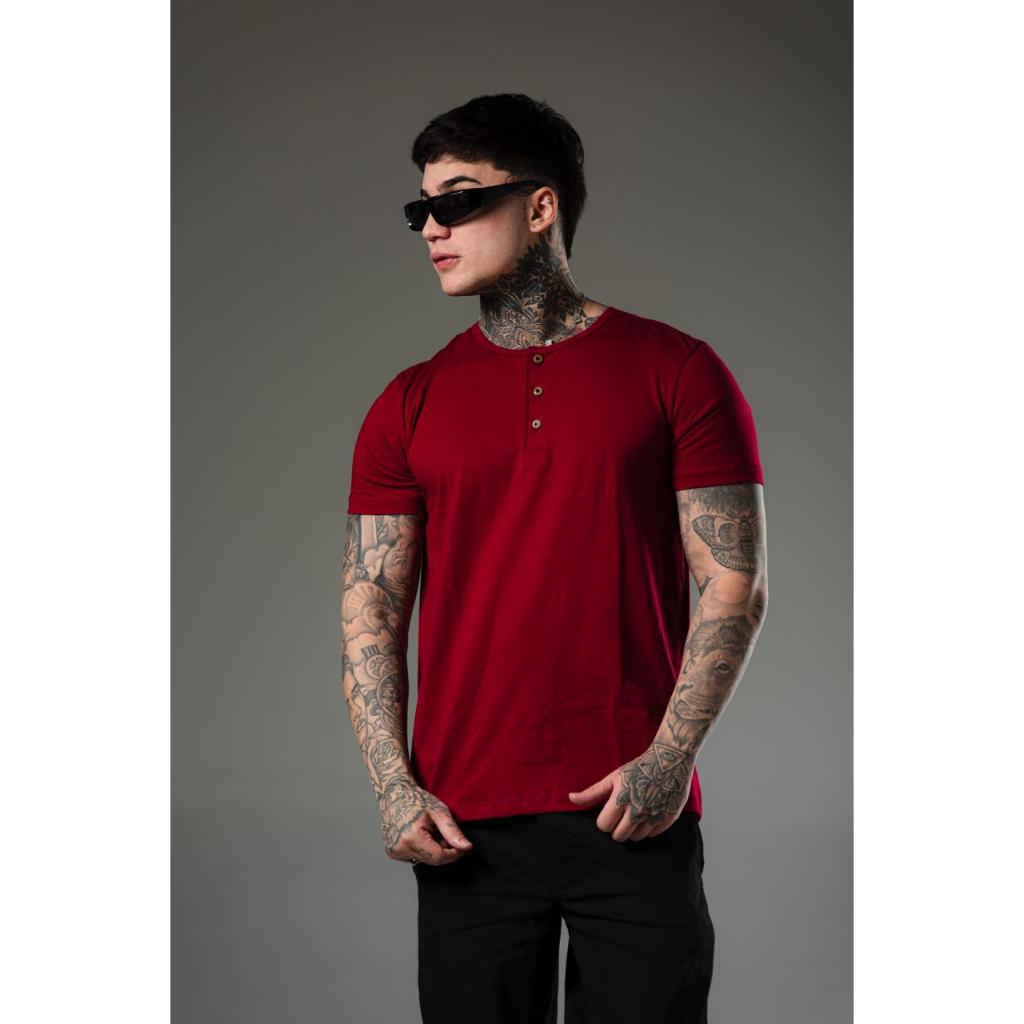 Camiseta Masculina Premium Henley ou Gola Redonda Cor Vinho Fio 30 penteado 100% Algodão