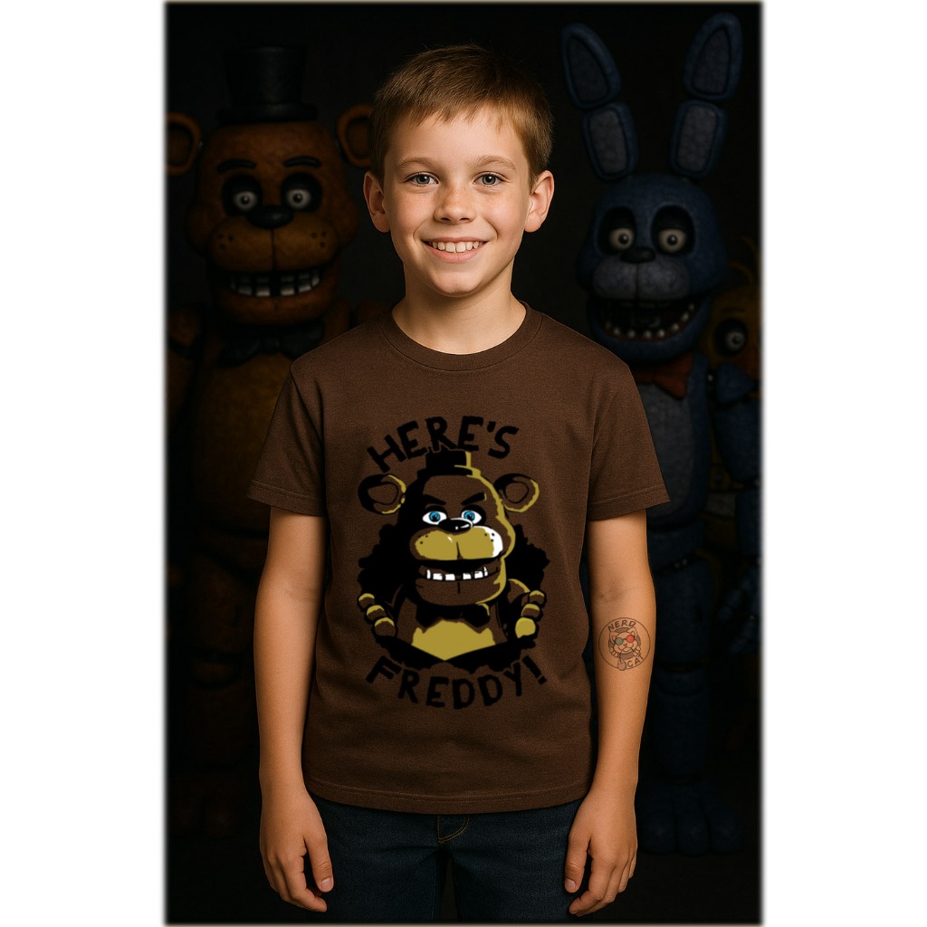 camiseta infantil freddy fnaf Five nights game jogo parodia iluminado stephen king filme classic terror horror here's