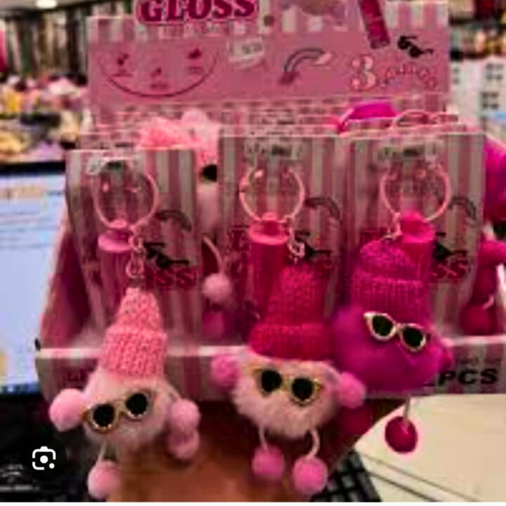 Chaveiro Pompom com Gloss Labial  Bichinho Pelúcia com Touca e Óculos  Acessório de Bolsa Kawaii
