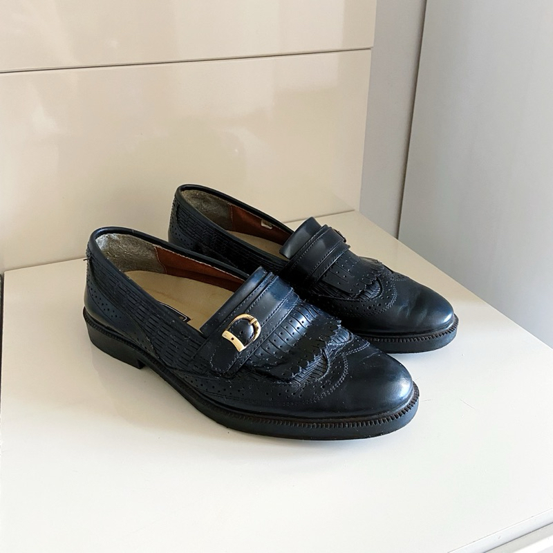 Mocassim Masculino Couro Preto Social 40 Detalhe Fivela Dourada Calçado Sapato Vintage (D'Jonas) Brechó Bazar Repassa