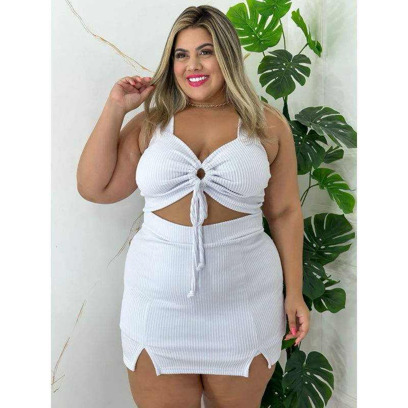 conjunto plus size canelado 3D cropped e shorts saia frente e verso