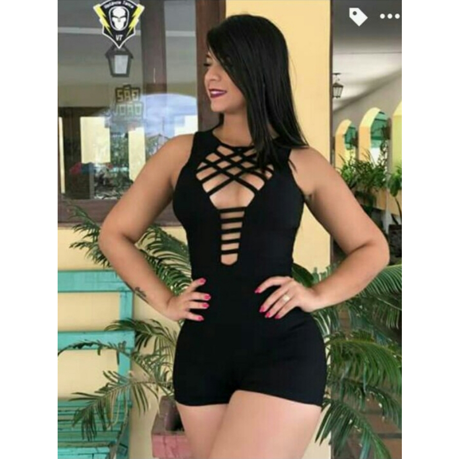 Macaquinho Feminino Serena, Curto Em Bengaline Com Decote Profundo Vazado Transado Zíper - 74