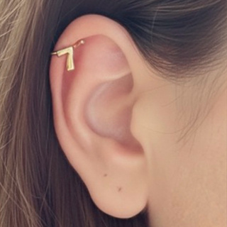 Piercing Fake Seven | Fanmade BTS Army Kpop| Número 7 | Banho Dourado ou Prateado | Hipoalergênico em Oferta na Shopee