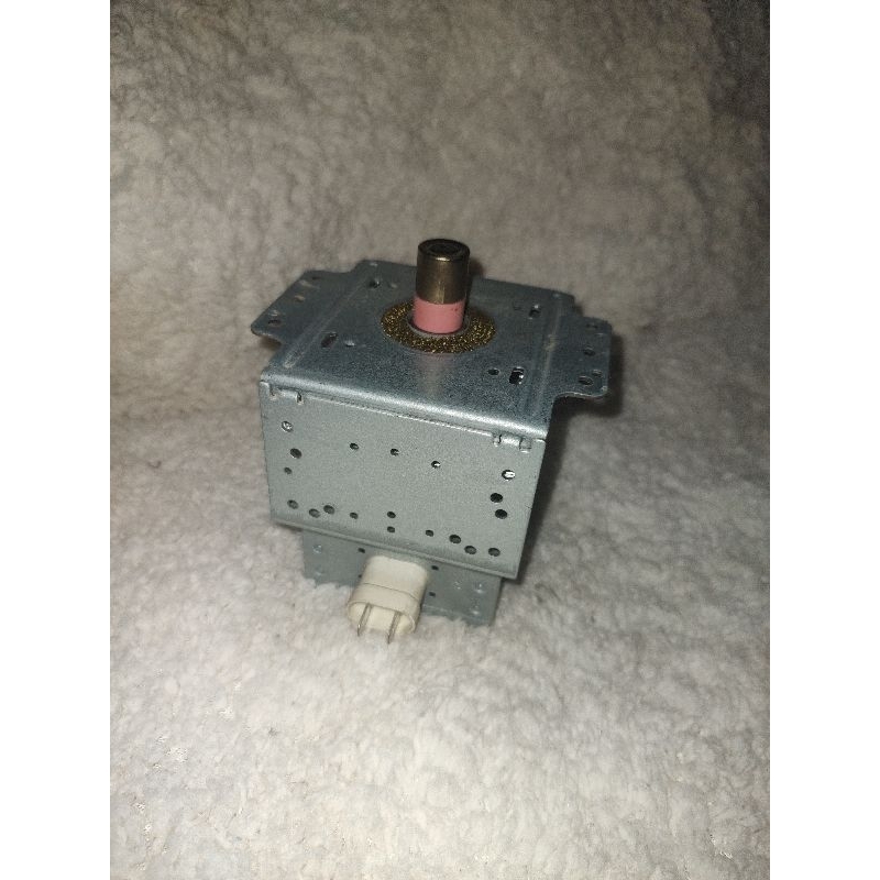 magnetron modelo 2m246 /050GF