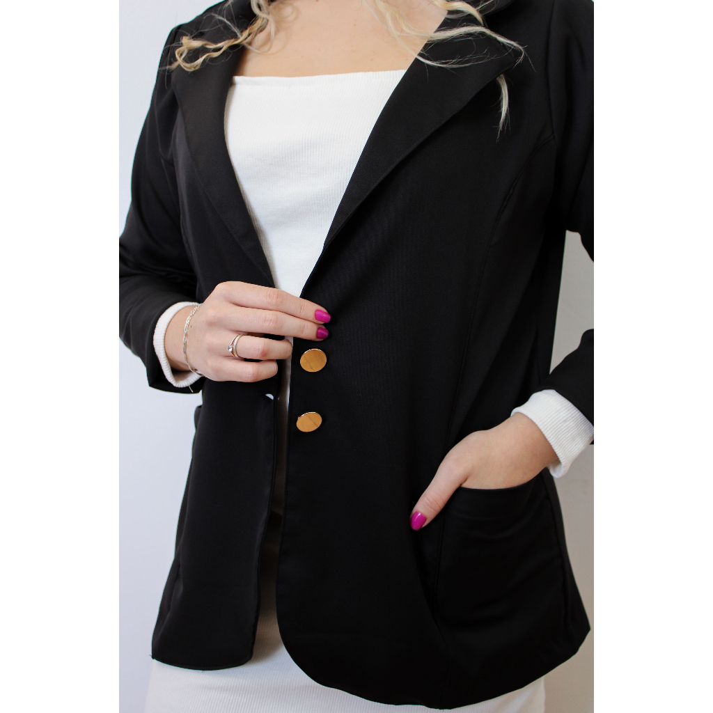 Blazer Feminino Alfaiataria Com Bolso Verdadeiro Gio Preto