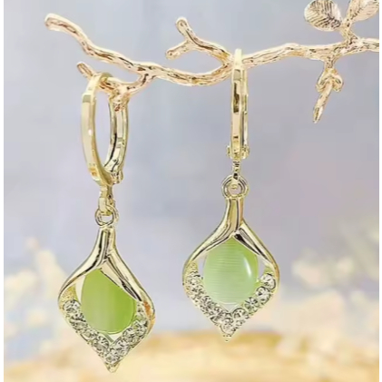 Brinco Verde com Dourado: Onde Comprar | BuscaProdutos