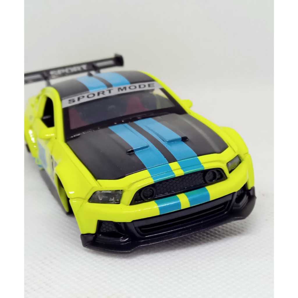 Miniatura escala 1/36 Mustang Shelby GT500 (LEIA A DESCRIÇÃO)
