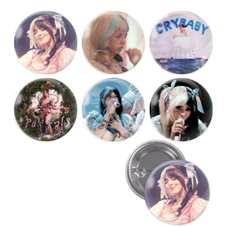Cartela com 6 Bottons Melanie Martinez - Cantora Compositora / Atriz / Pop / Broche / Pins em Oferta na Shopee