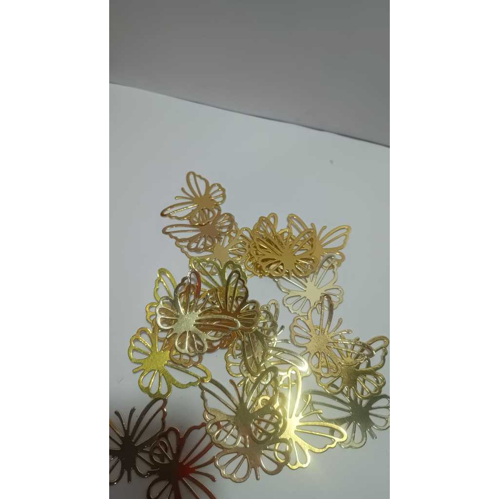 Borboletas Vazadas 3D em lamicote/festas/aniversários/lembrancinhas/decoracão