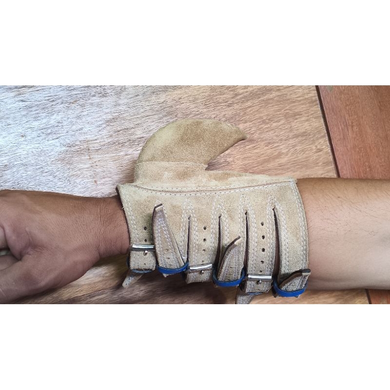 Luva profissional 6 atacas reforçada com couro de bode em Oferta na Shopee