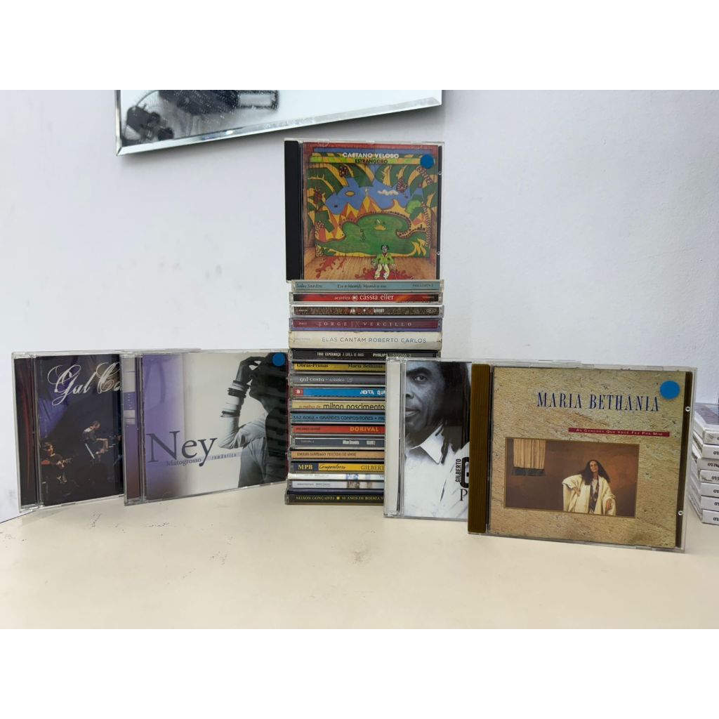 CDS NACIONAIS - Variados: Caetano Veloso; Ney Matogrosso; Maria Betânia; Jota Quest; Gilberto Gil...