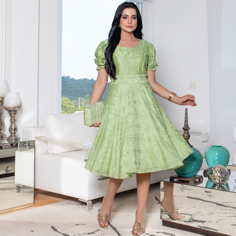 Vestido Midi Laise Bordada Algodão Decote Quadrado Manga Bufante Feminino Elegante Romântico Godê