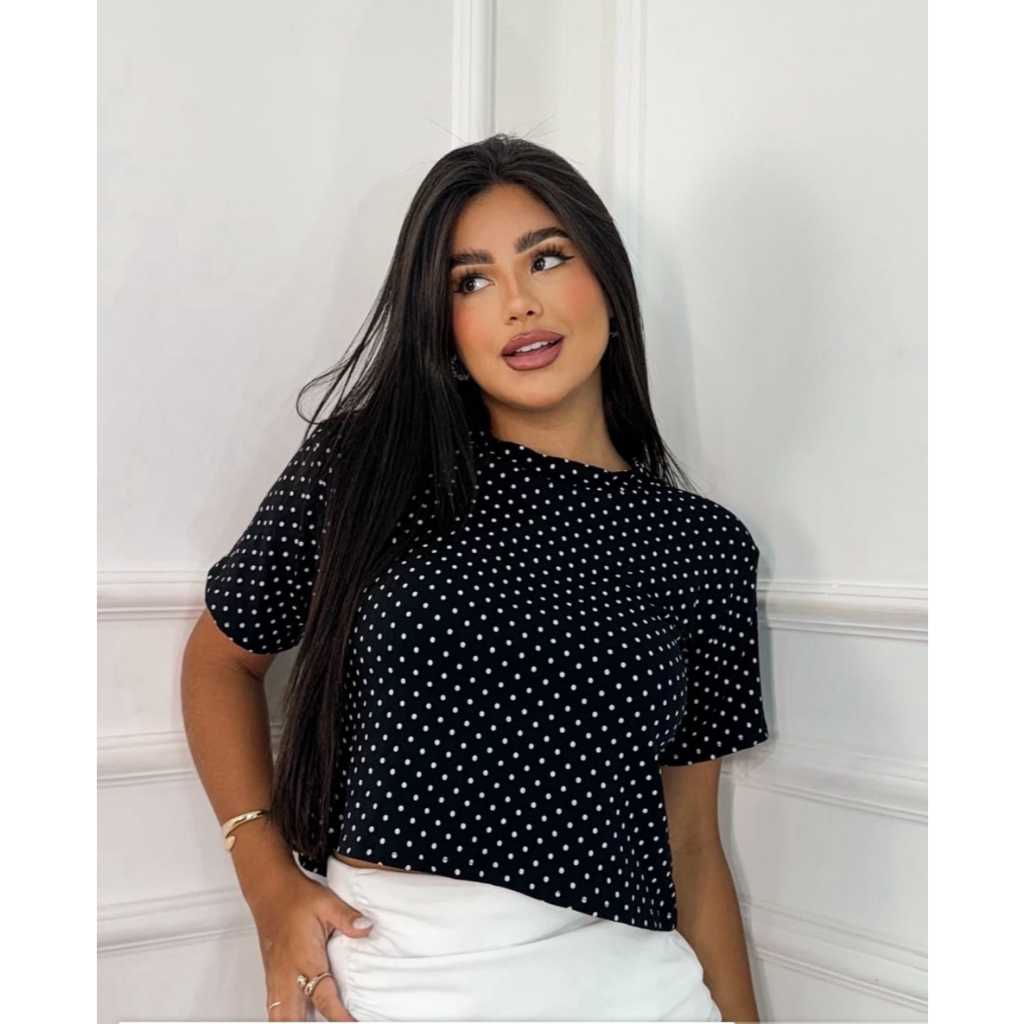 Camiseta Cropped Poá Blusinha Feminina Com Manguinha Bolinhas Viscolycra Premium Leve Confortável Elegante Anos 60