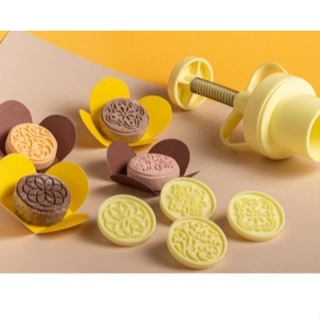 Ejetor Max De Massas e Doces formato de Arabescos BlueStar em Oferta na Shopee