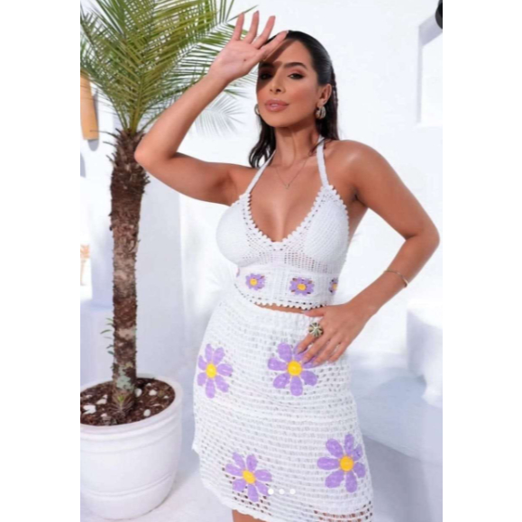 Conjunto Crochê Floral Saia Cropped Top Faixa Saída Praia