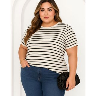 T-Shirt Blusa Camiseta Feminina Plus Size Listrada Preto com Branco Blusinha Manga Curta