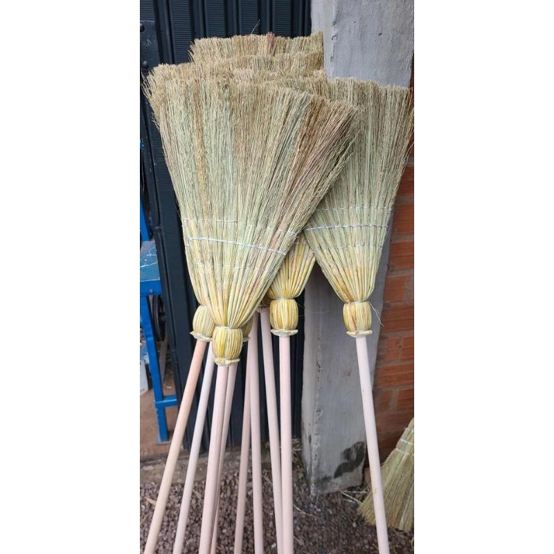 Vassoura Caipira Original Direto do Produtor – Alta Qualidade!
