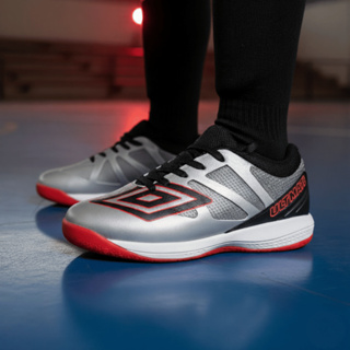 Chuteira Infantil Futsal Umbro Ultimate Jr Tenis de futsal Infantil Chuteira para crianças em Oferta na Shopee