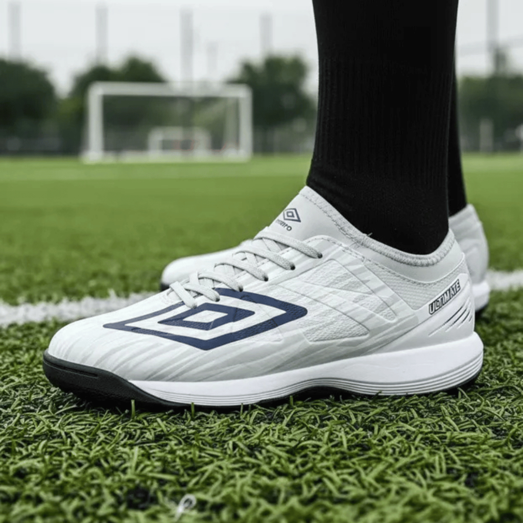 Chuteira Infantil Society Umbro Ultimate Jr Tenis de Society Infantil Chuteira para crianças em Oferta na Shopee